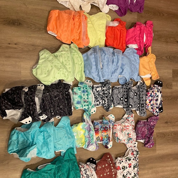 45 AIO Cloth Diaper Lot - BumGenius - Picture 5 of 7